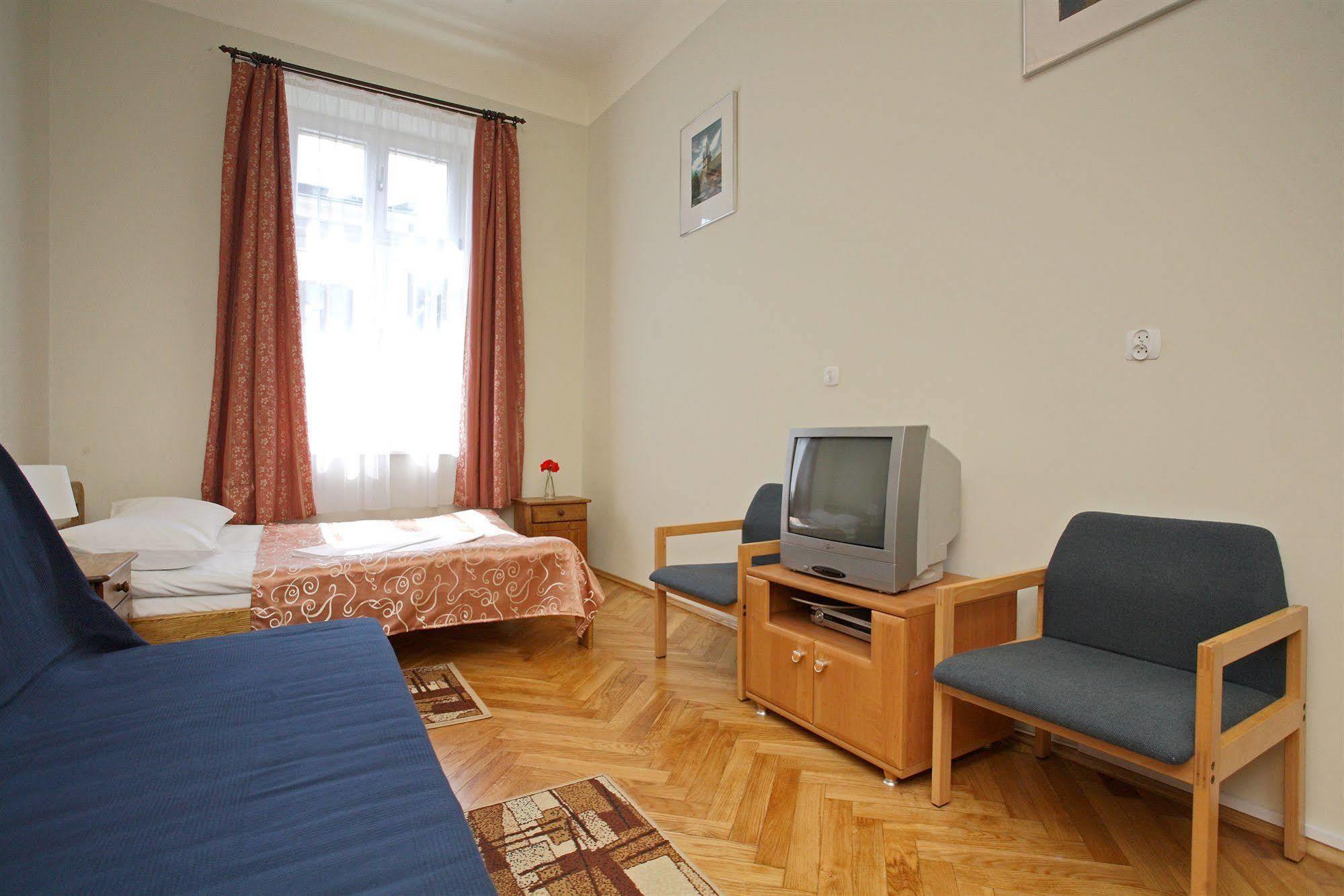 Enigma Hostel Cracovia Esterno foto