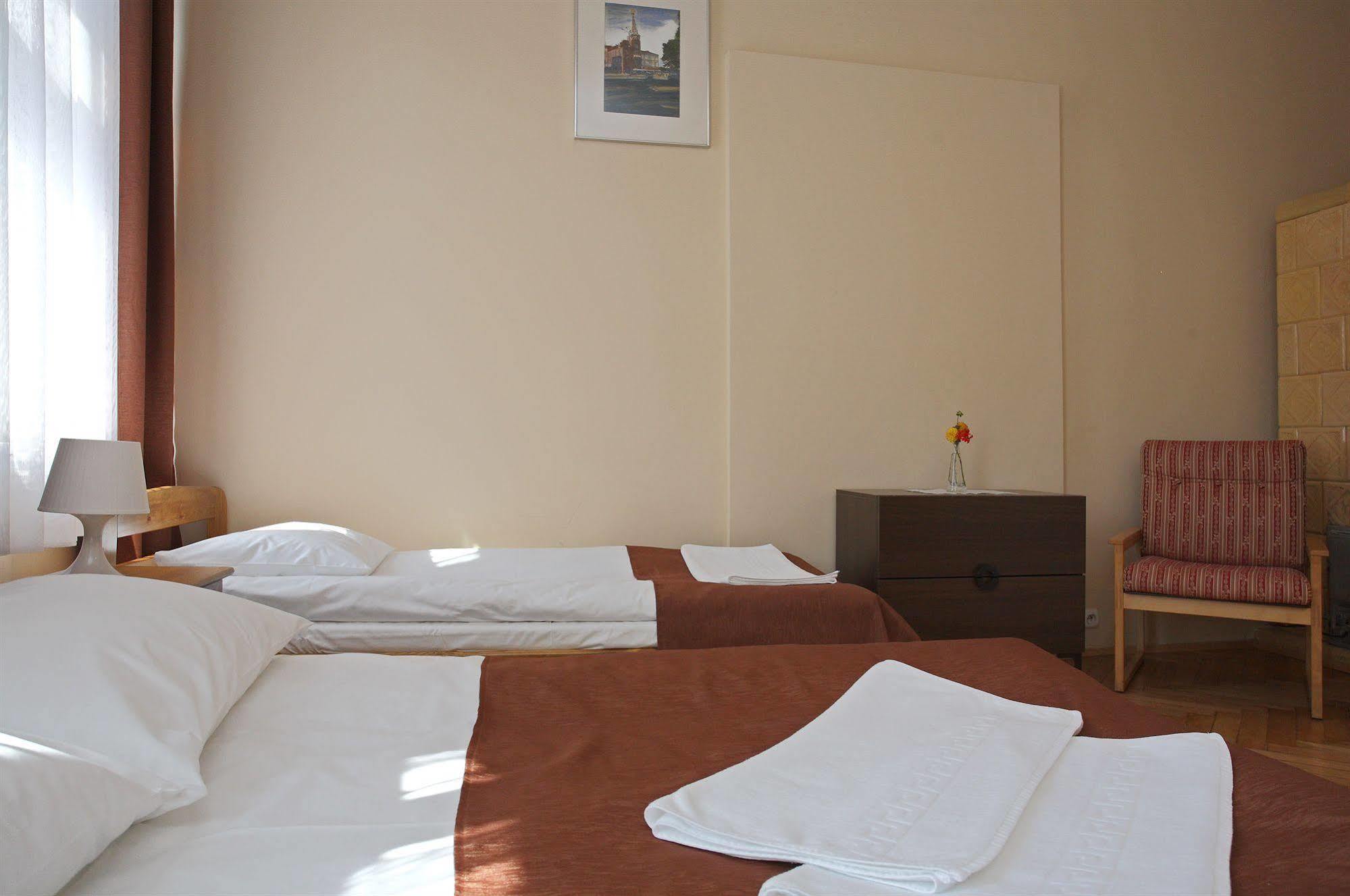 Enigma Hostel Cracovia Esterno foto